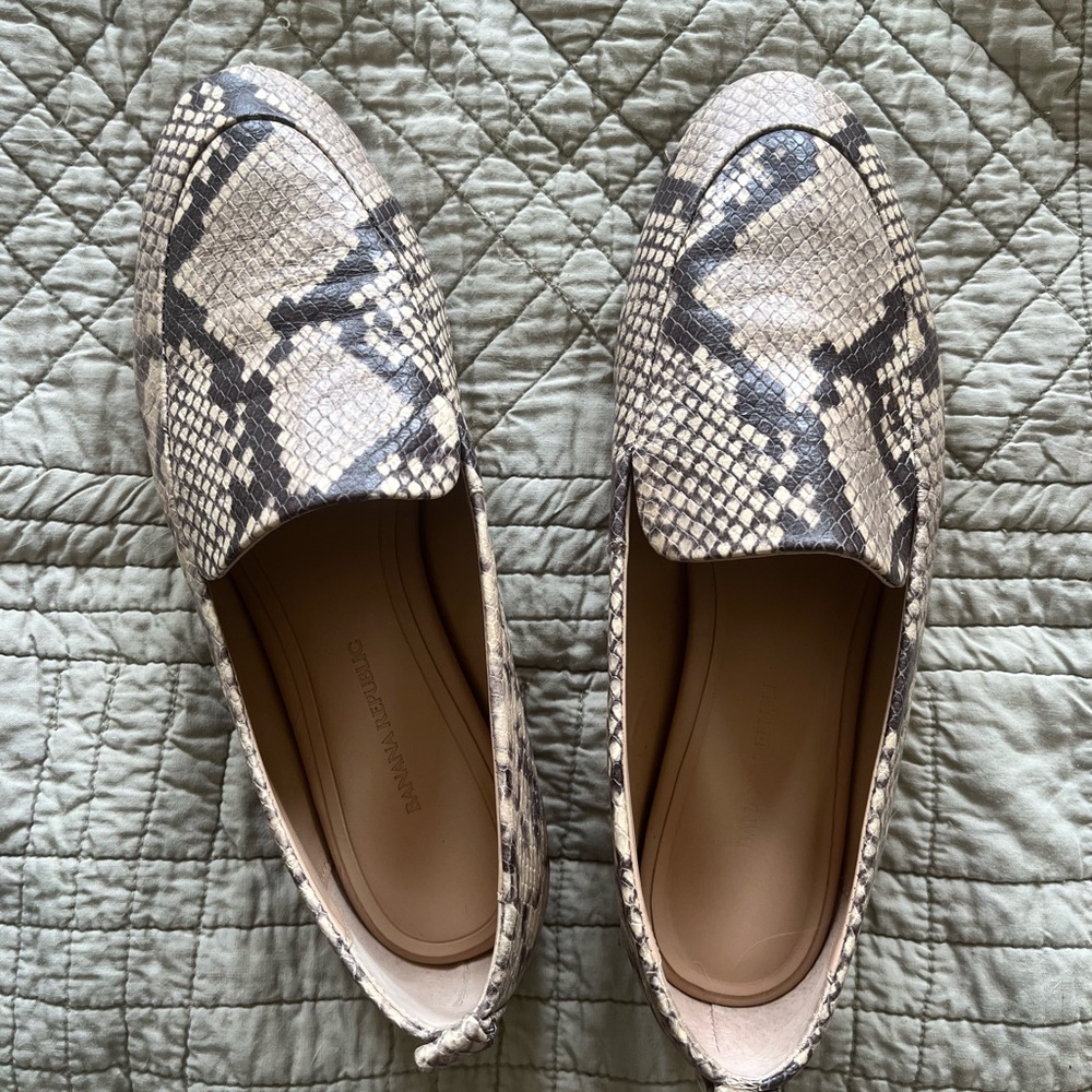 Banana republic loafers